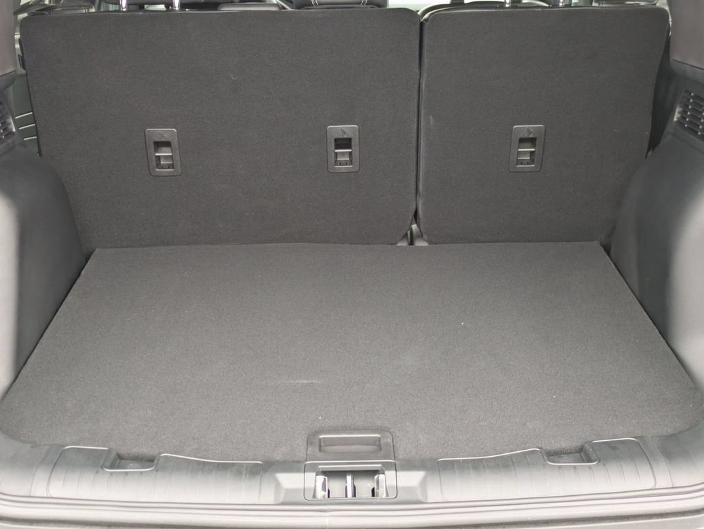 New 2024 Ford Escape SE FWD image 18