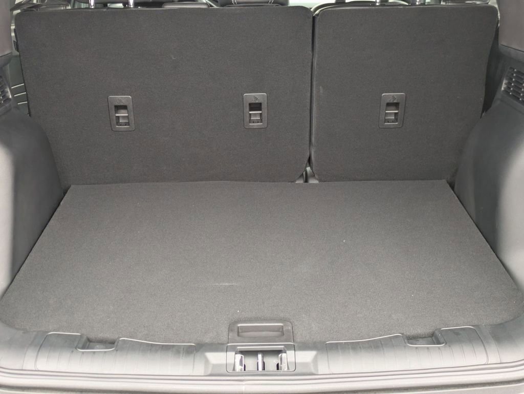 New 2024 Ford Escape SE FWD image 18