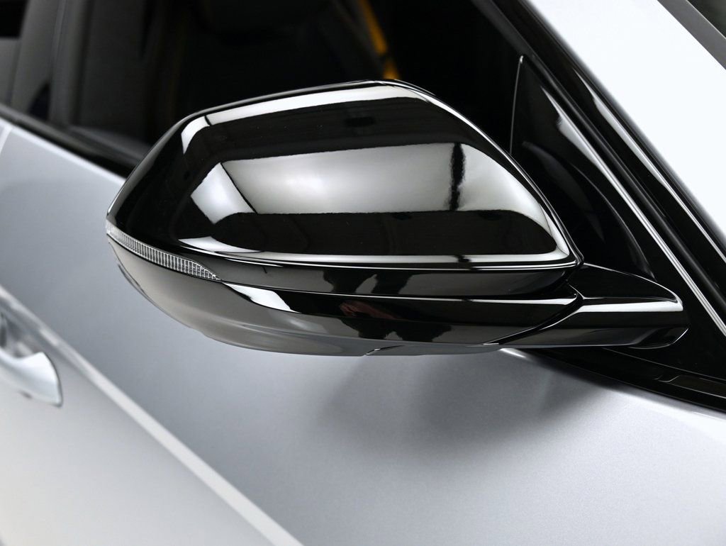 Used 2025 Lamborghini Urus SE image 22