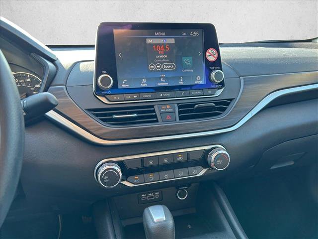 Used 2025 Nissan Altima 2.5 SV FWD image 13