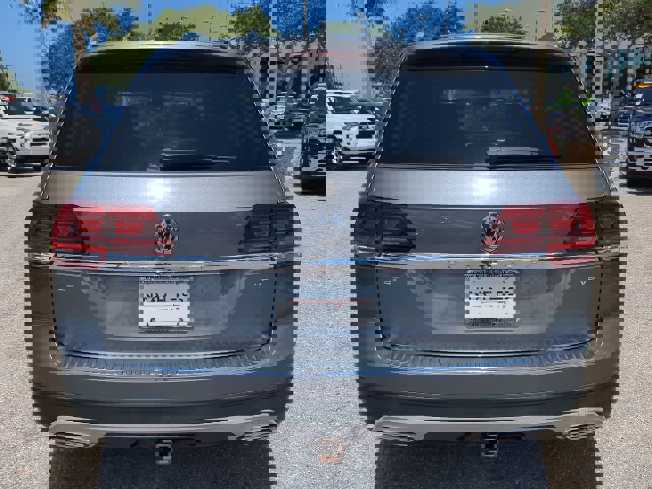 Used 2019 Volkswagen Atlas SE w/ Towing Package image 6