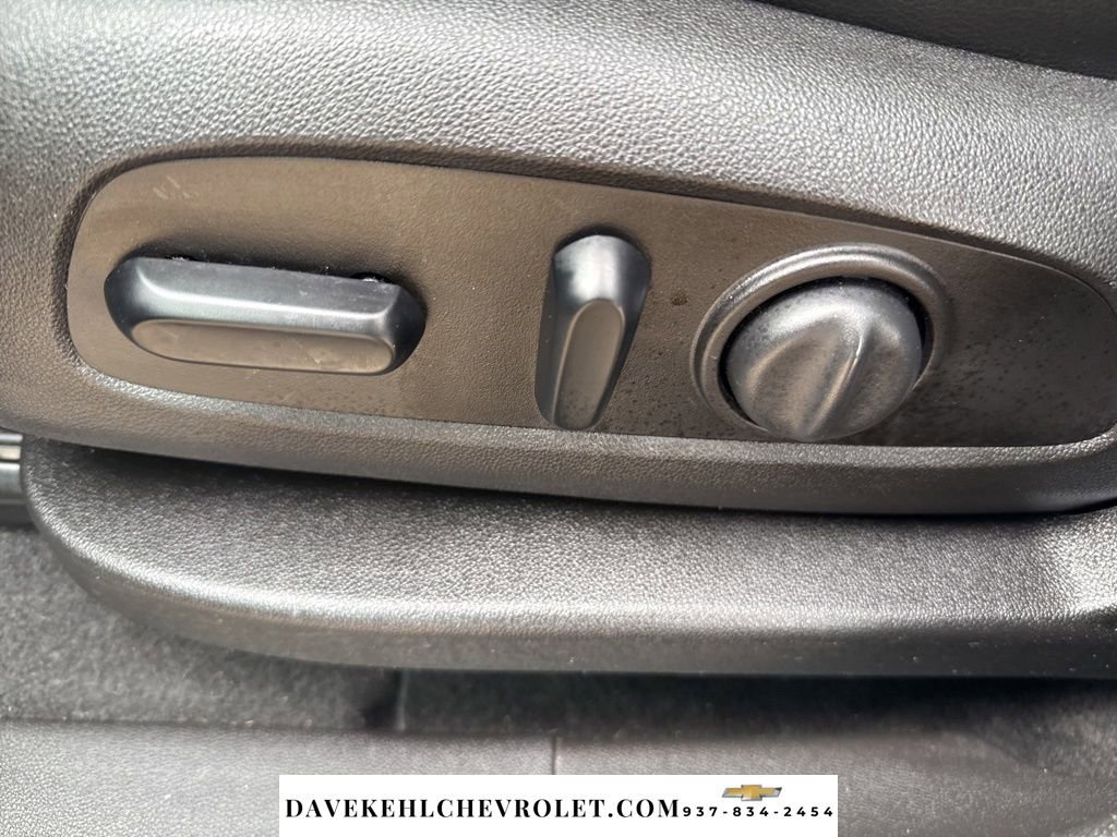 Used 2018 Chevrolet Equinox Premier image 17