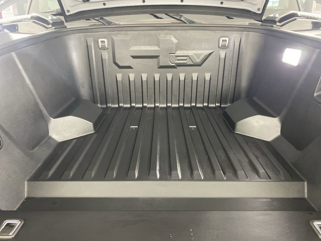 Used 2025 GMC Hummer EV 2X image 32