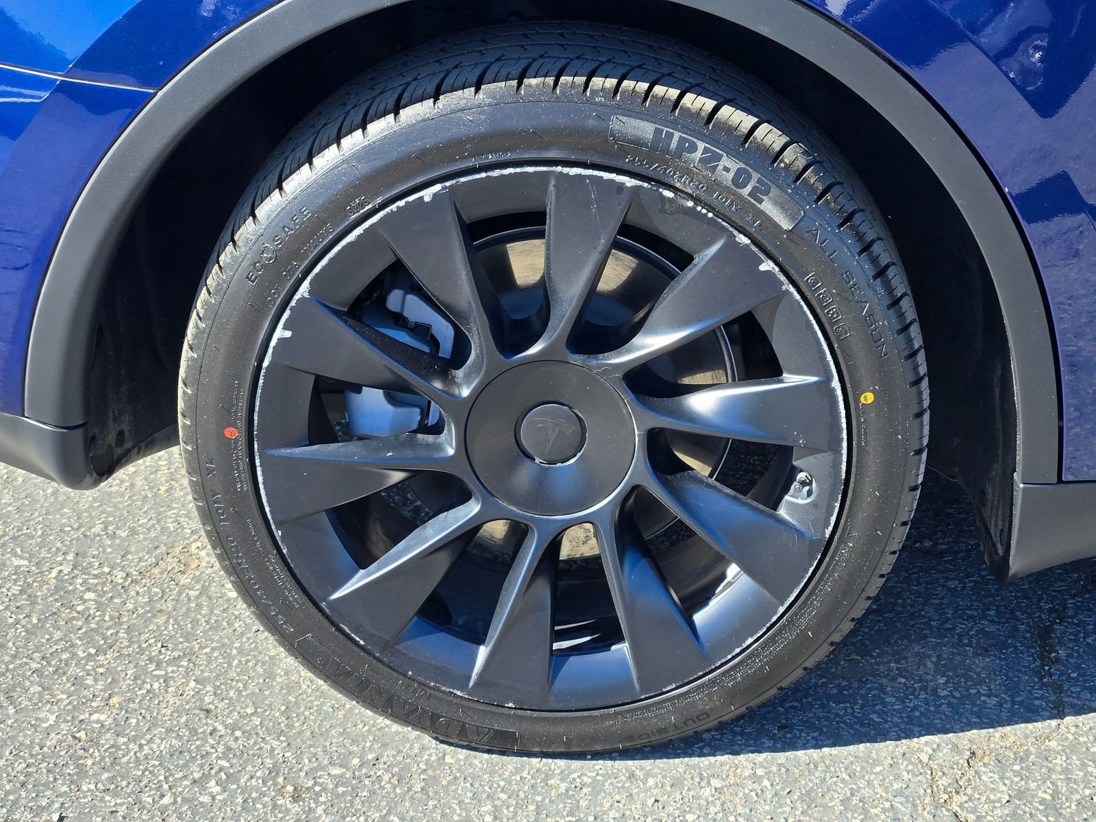 Used 2024 Tesla Model Y Long Range image 9