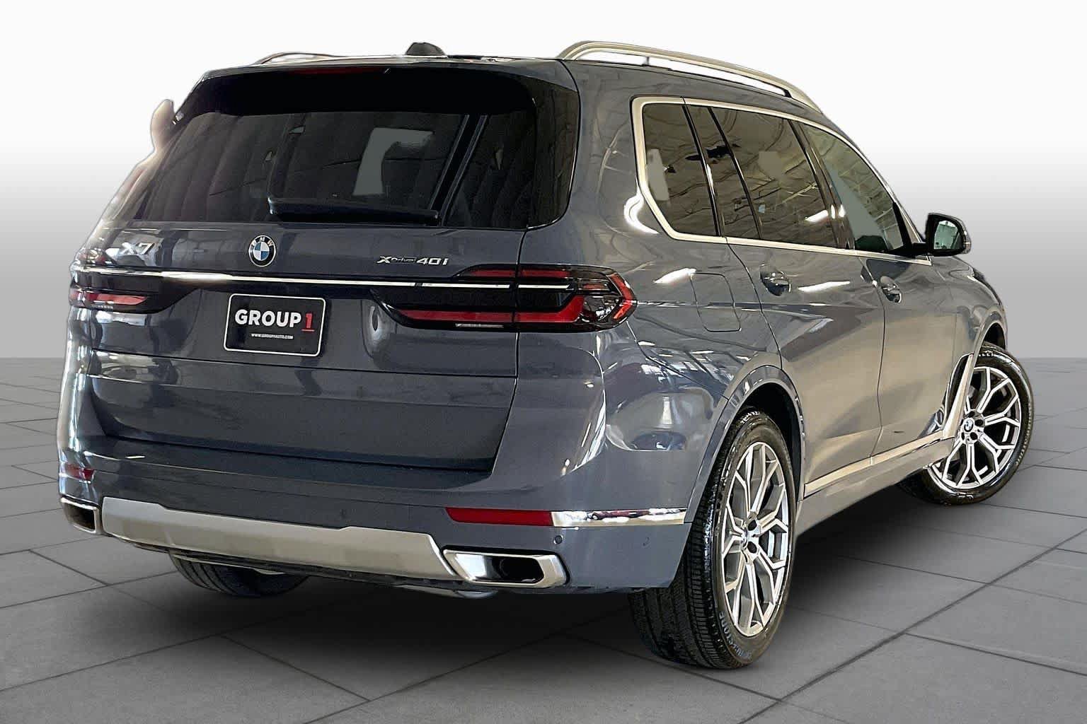 Used 2026 BMW X7 xDrive40i AWD/4WD image 12