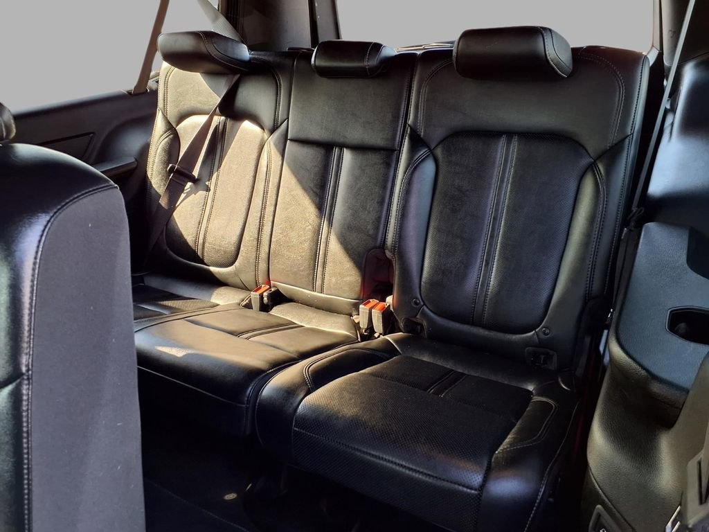 Used 2023 Jeep Wagoneer L Series II AWD/4WD image 25