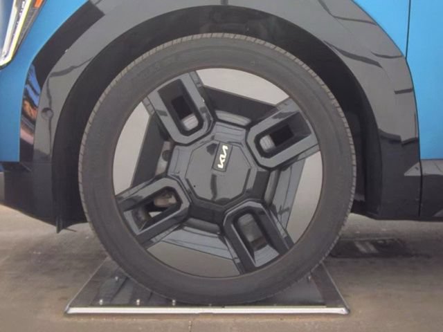 Used 2024 Kia EV9 GT-Line AWD/4WD image 21