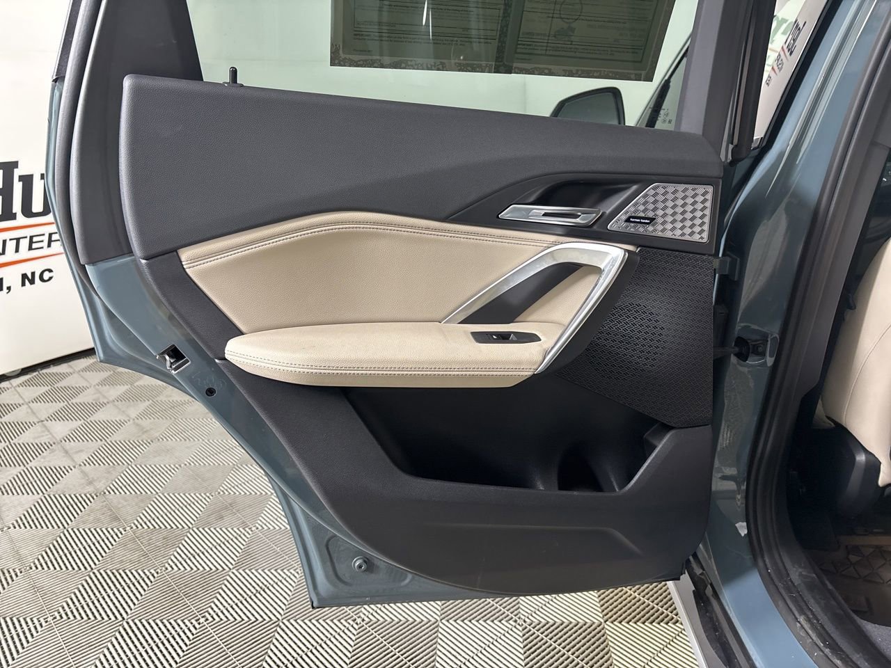 Used 2023 BMW X1 xDrive28i w/ Premium Package image 19