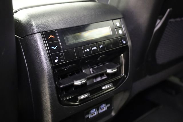 Used 2025 Jeep Grand Cherokee L Limited image 31