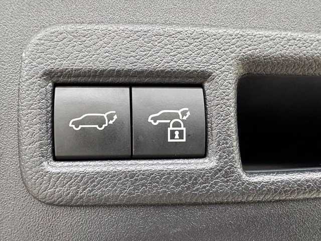 Used 2023 Subaru Solterra AWD image 14