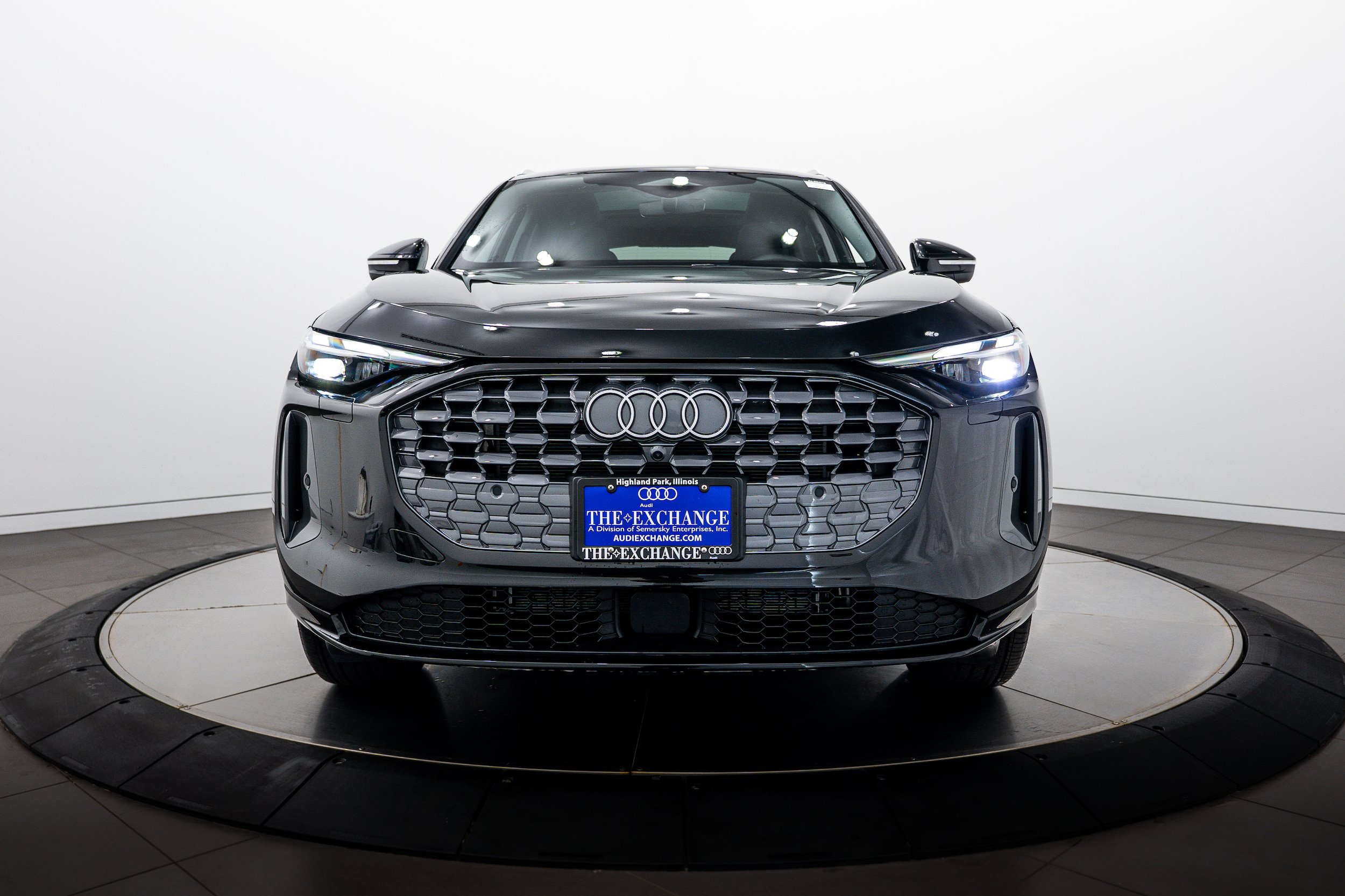 Used 2025 Audi Q5 Premium w/ Convenience Package AWD/4WD image 21