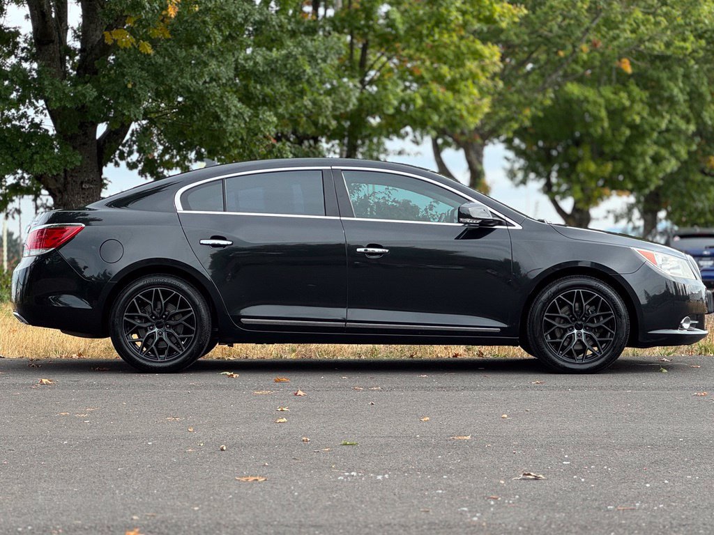 Used 2010 Buick LaCrosse CXS FWD image 8