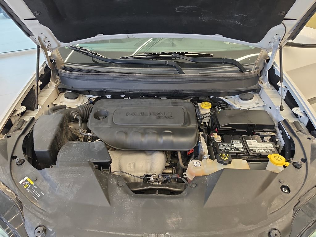 Used 2020 Jeep Cherokee Latitude Plus FWD image 27