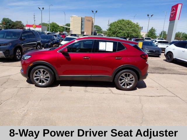 Used 2022 Buick Encore GX Essence w/ Advanced Technology Package FWD image 8