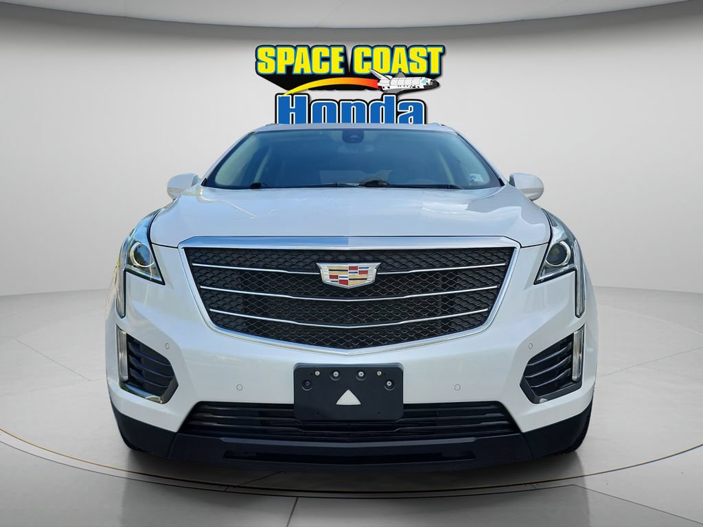 Used 2019 Cadillac XT5 Luxury w/ LPO, Black Ice Package AWD/4WD image 8