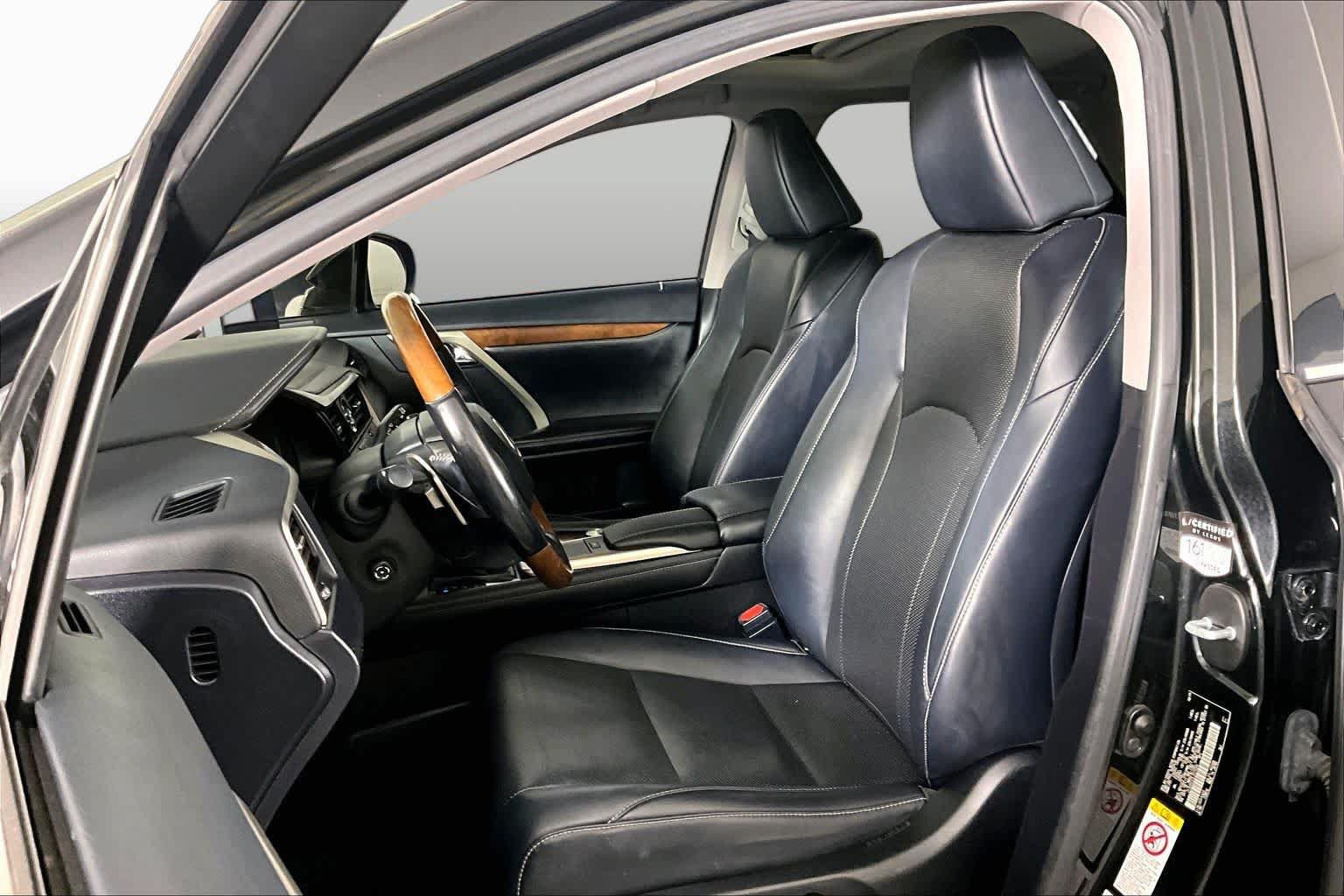 Used 2020 Lexus RX 350L FWD w/ Premium Package image 8