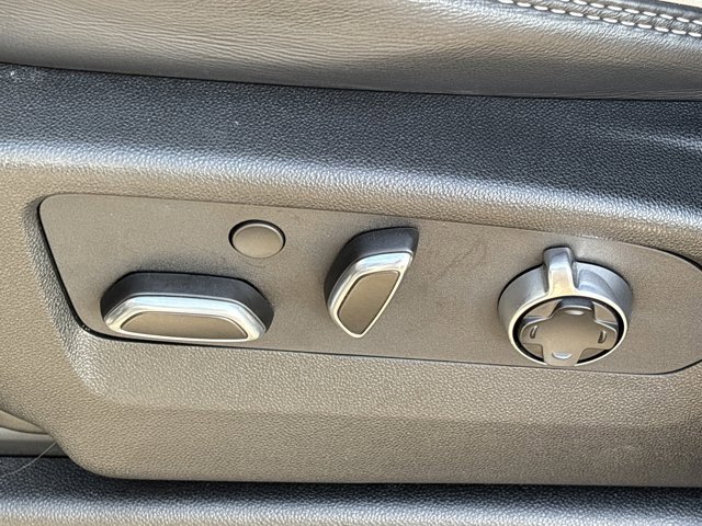 Used 2024 GMC Yukon Denali Ultimate image 26