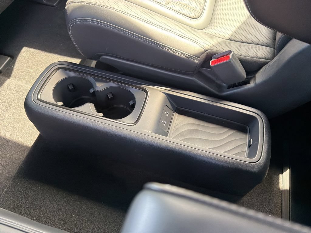 New 2026 Nissan Armada PRO-4X w/ Captain's Chari Seat Package AWD/4WD image 16