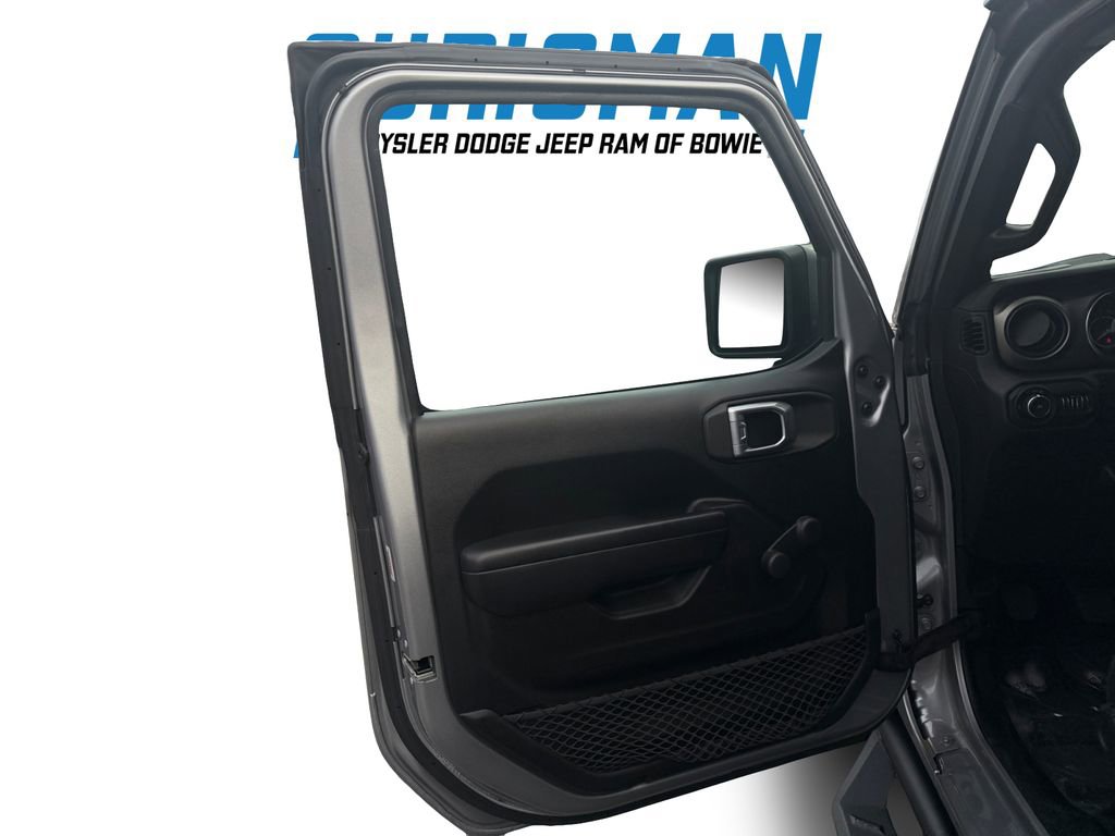 Used 2020 Jeep Wrangler Unlimited Sport image 24