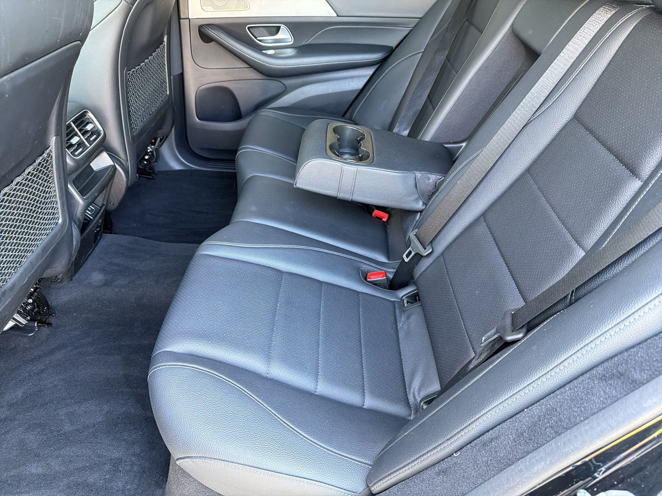 Used 2022 Mercedes-Benz GLE 350 4MATIC w/ Premium Package image 27