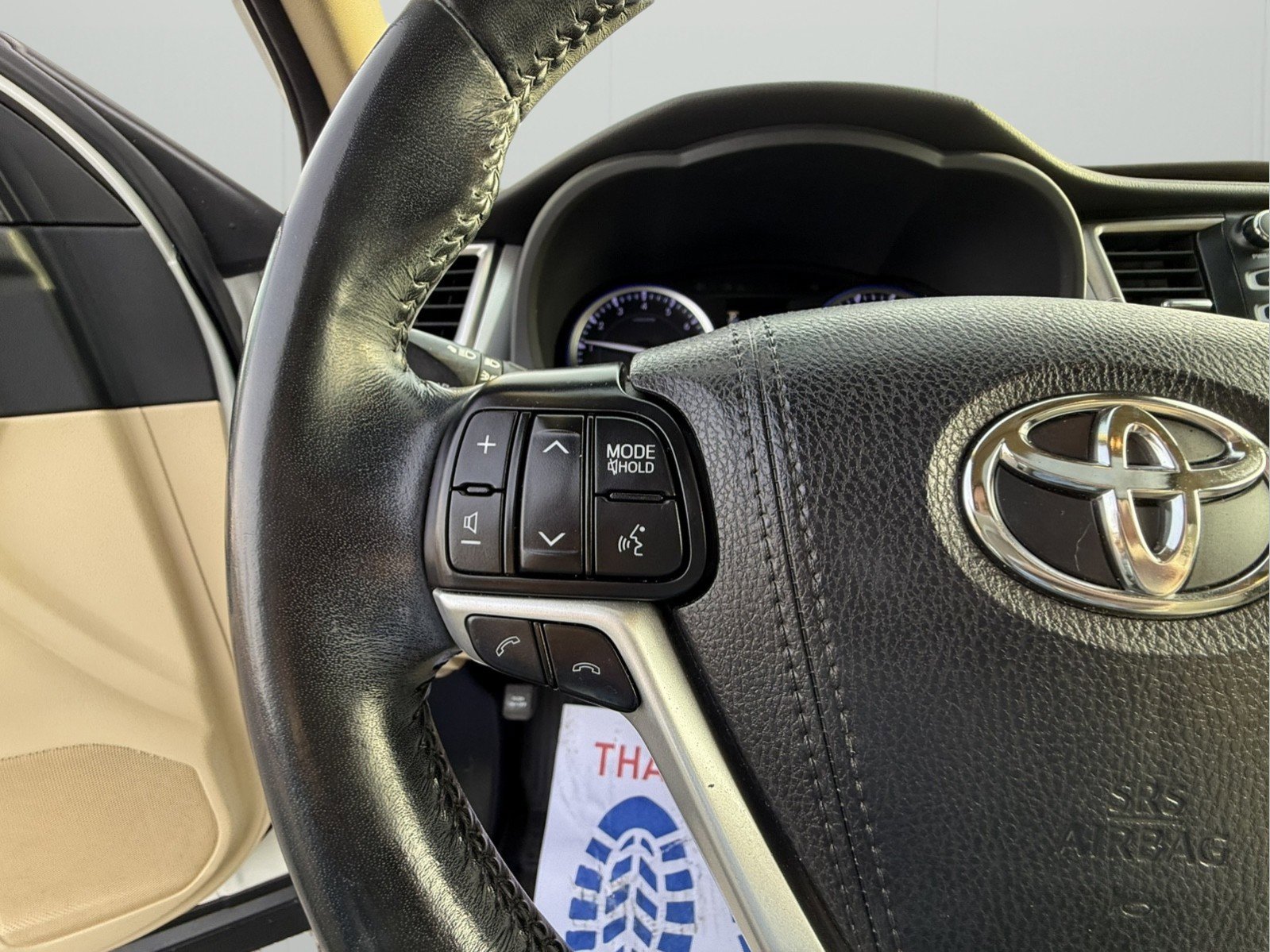 Used 2018 Toyota Highlander XLE image 28