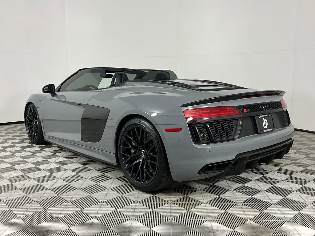 Used 2018 Audi R8 V10 plus image 4