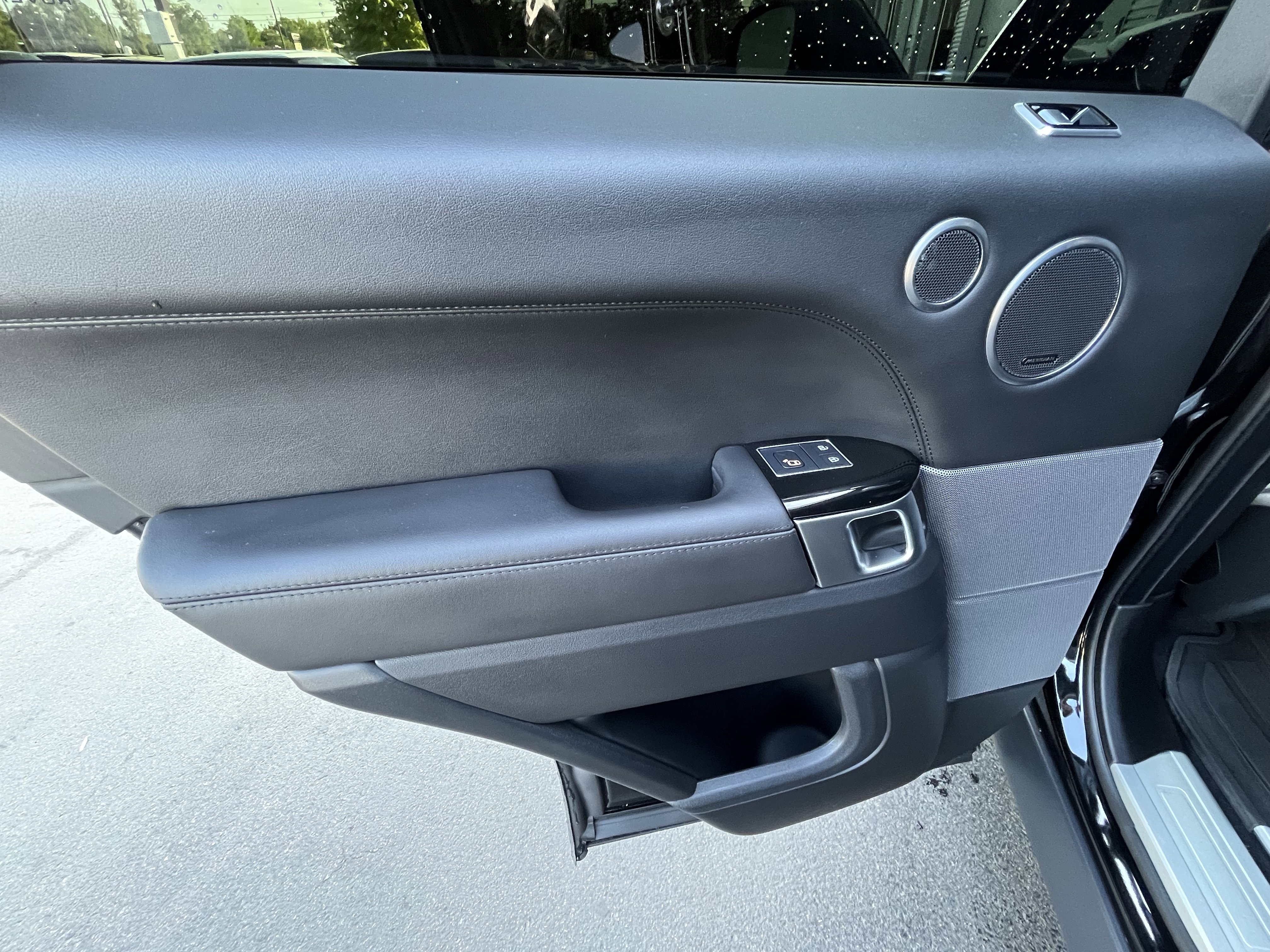 Certified 2022 Land Rover Range Rover Sport HSE Silver Edition image 28