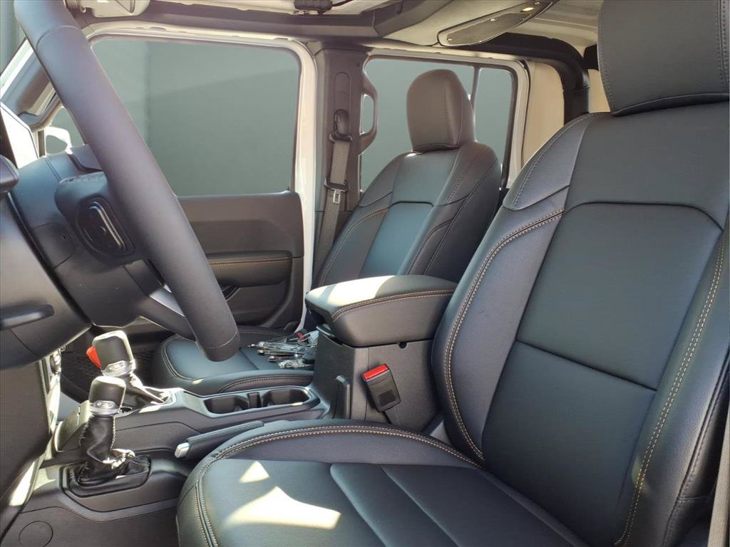 New 2026 Jeep Gladiator Sport AWD/4WD image 12