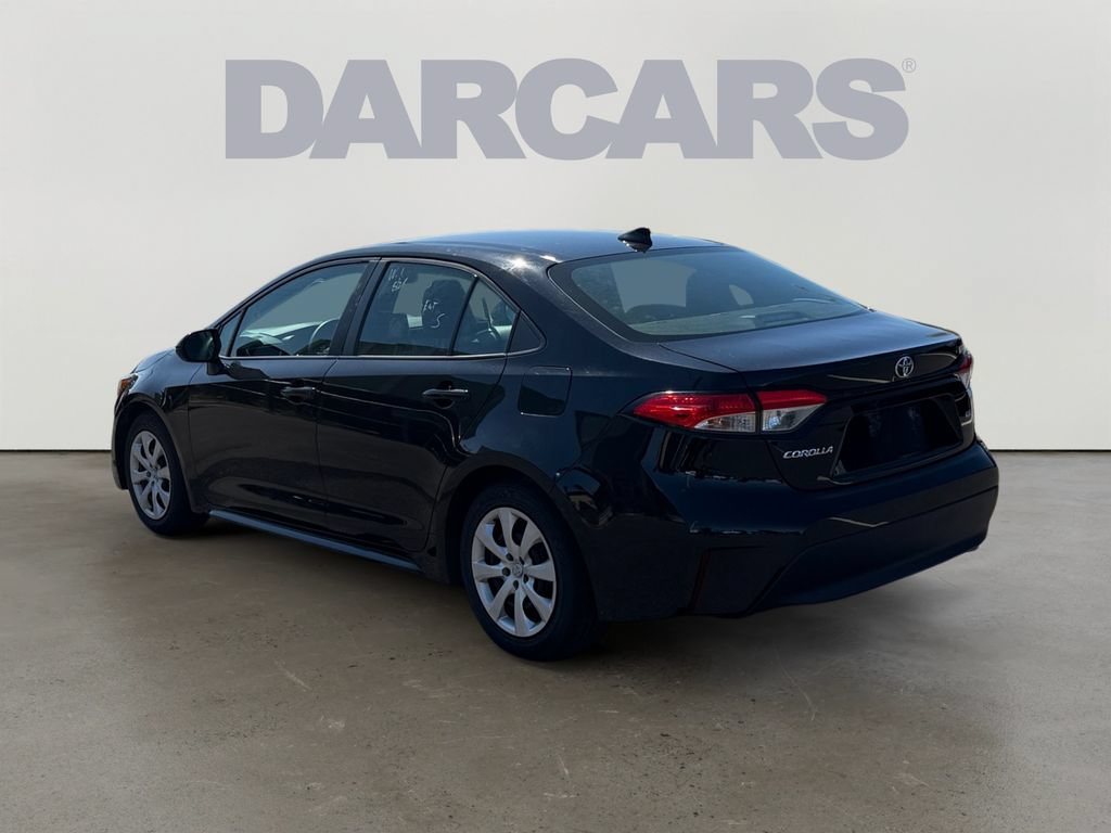Used 2023 Toyota Corolla LE FWD image 5