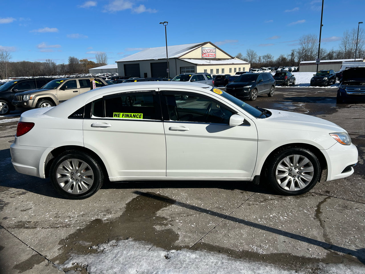 Used 2014 Chrysler 200 LX image 4