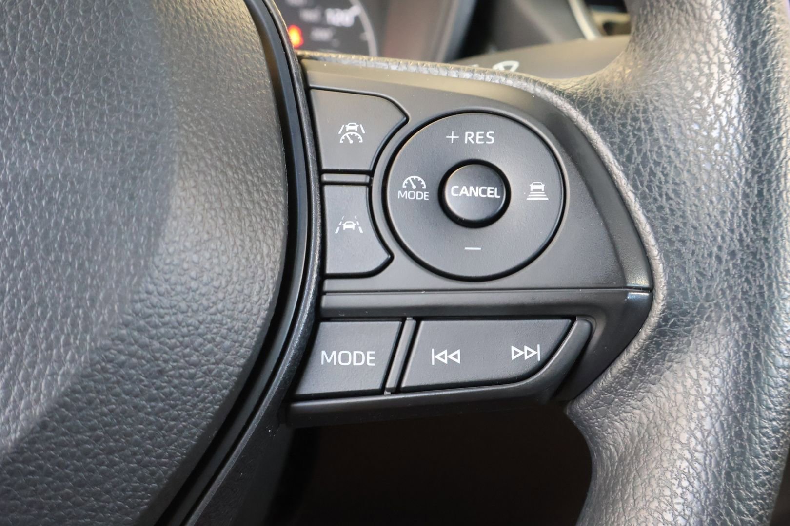 Used 2023 Toyota Corolla Cross S image 22