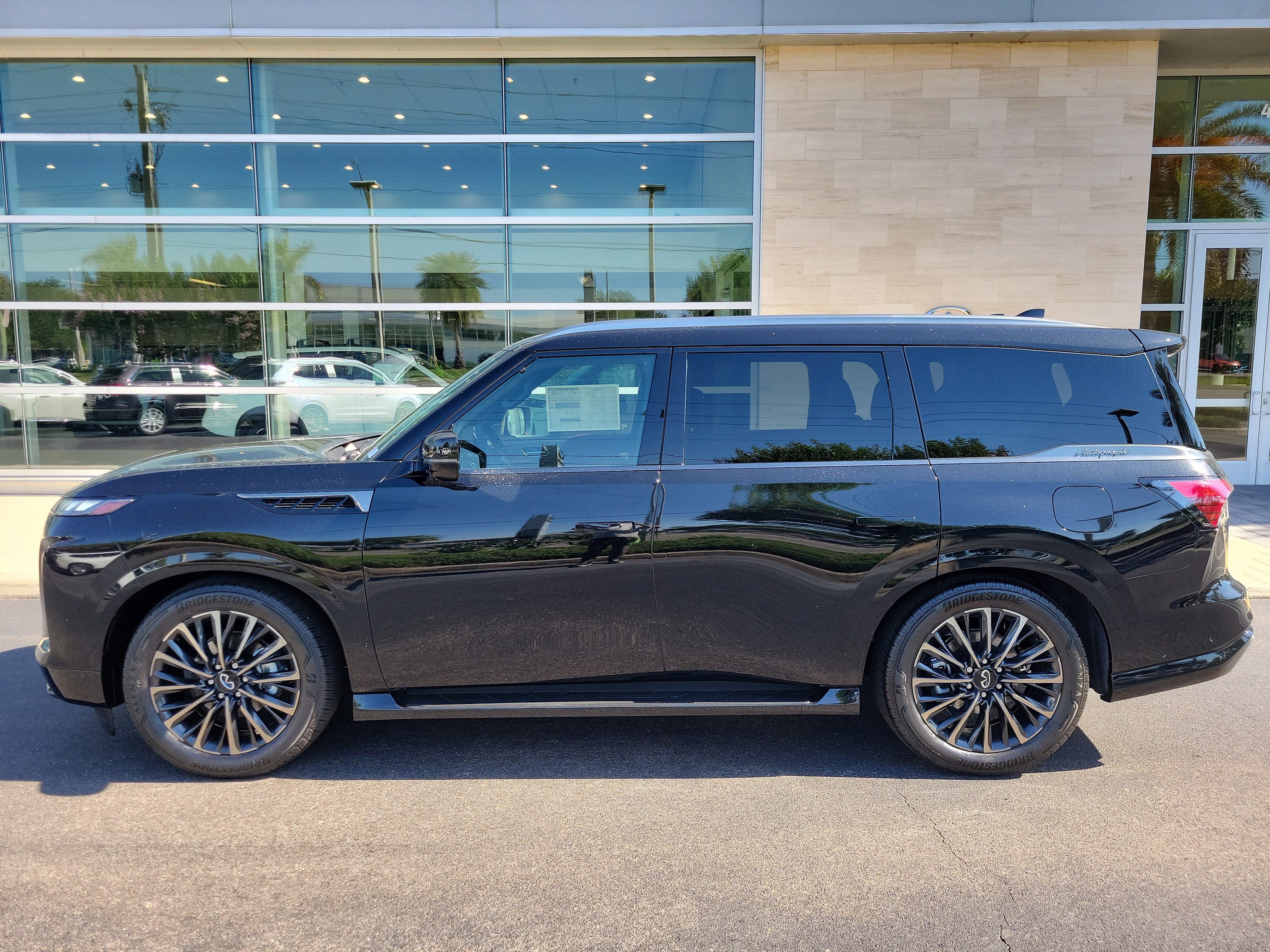 New 2026 INFINITI QX80 Autograph AWD/4WD image 7