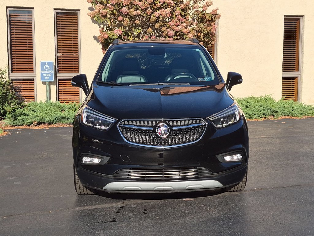 Used 2018 Buick Encore Essence AWD/4WD image 3