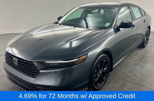Certified 2025 Honda Accord SE image 3