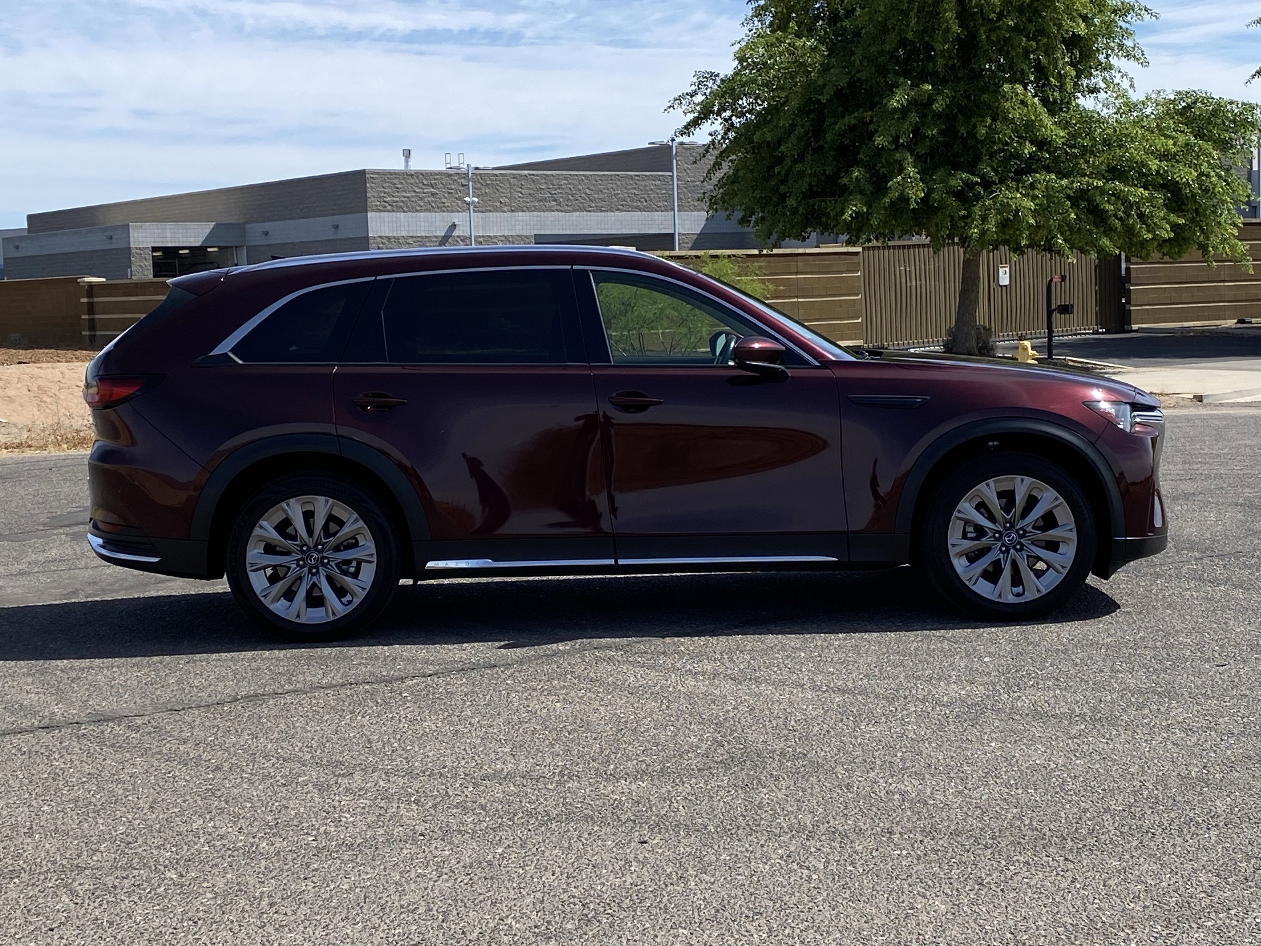 Used 2024 MAZDA CX-90 3.3 Turbo w/ Premium Package AWD/4WD image 2