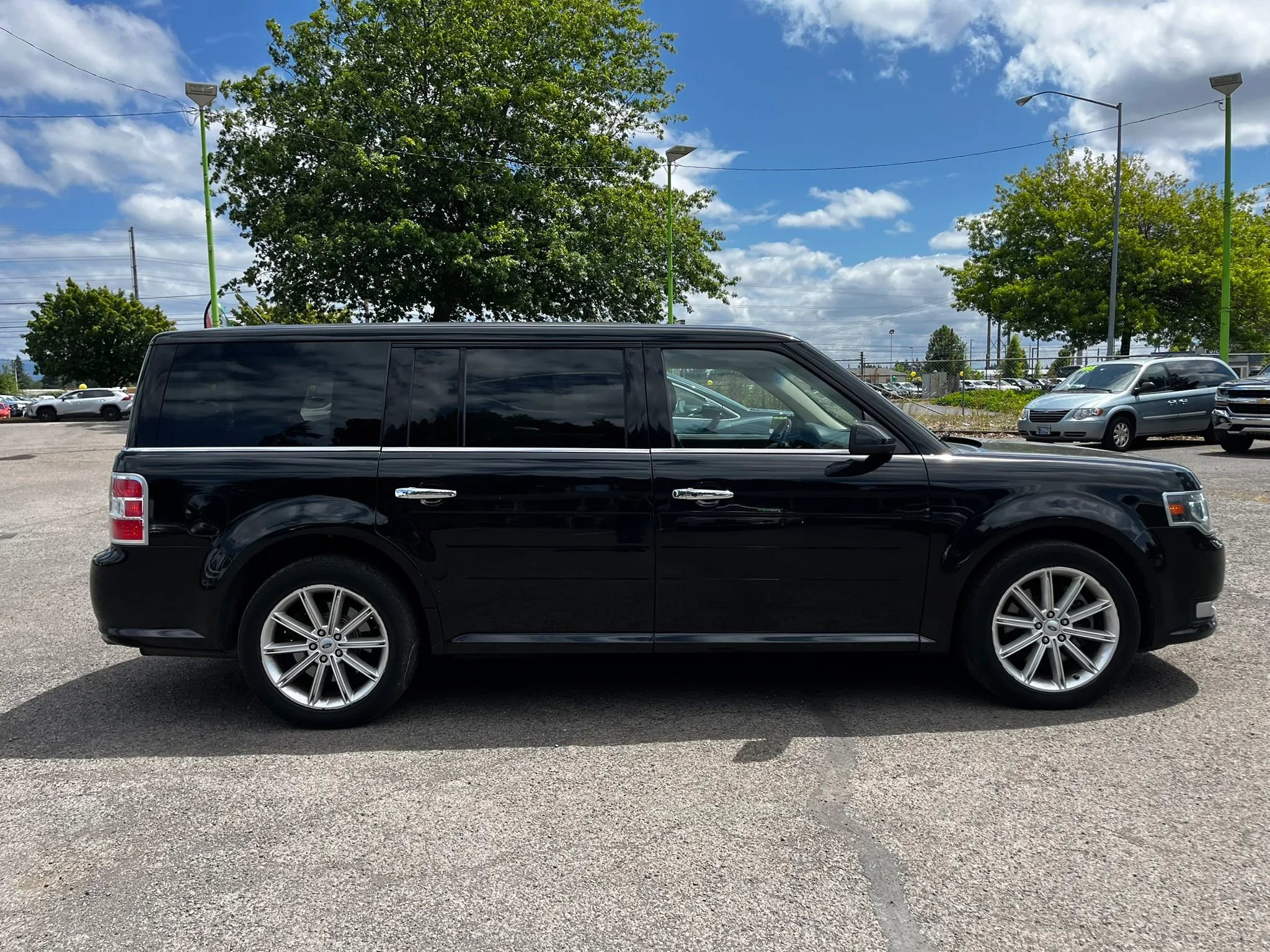 Used 2017 Ford Flex Limited AWD/4WD image 2