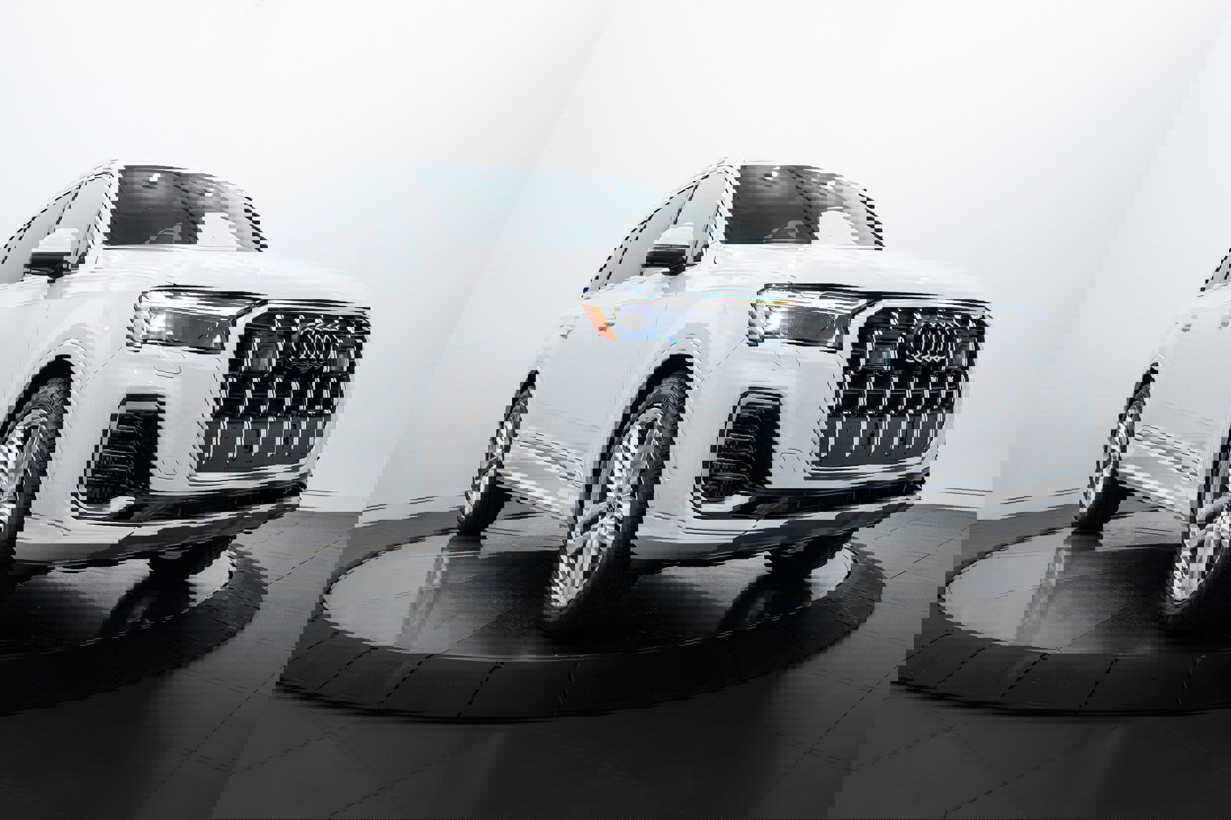 New 2025 Audi Q7 3.0T Premium Plus