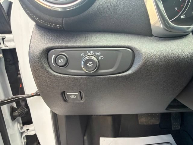 Used 2024 Chevrolet Blazer LT w/ Convenience Package FWD image 27