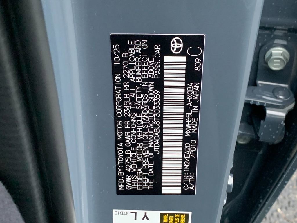 New 2026 Toyota Prius XLE image 32