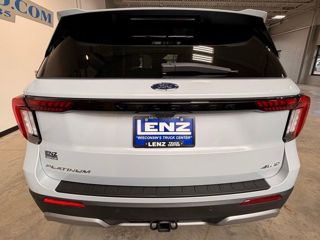 Used 2025 Ford Explorer Platinum AWD/4WD image 6