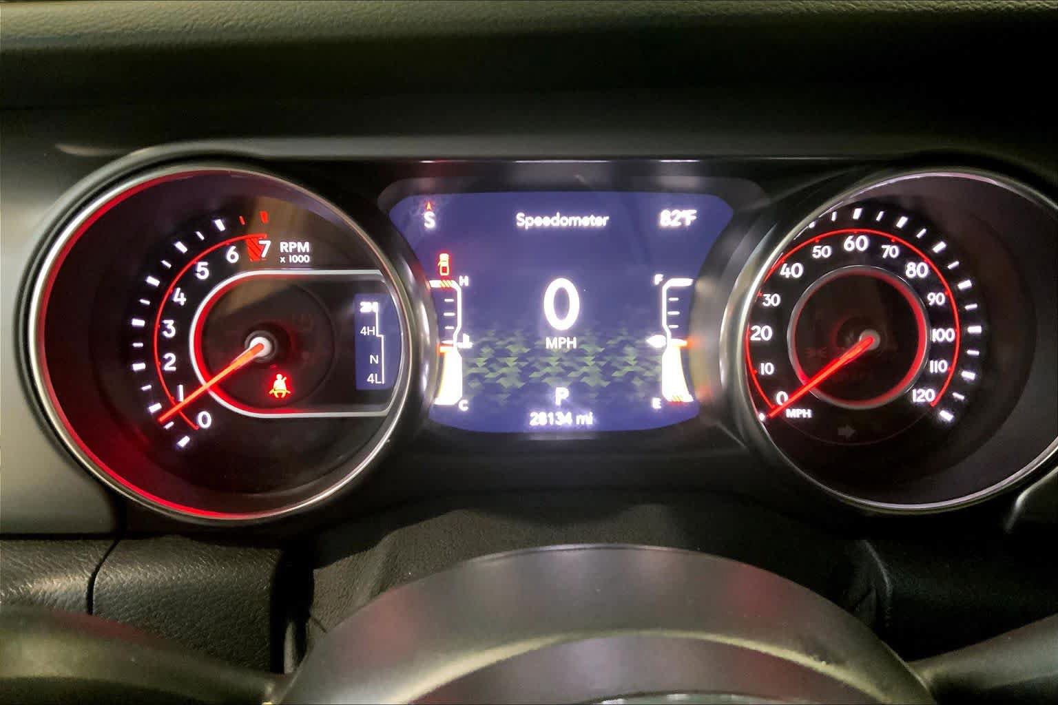 Used 2021 Jeep Gladiator Rubicon AWD/4WD image 25