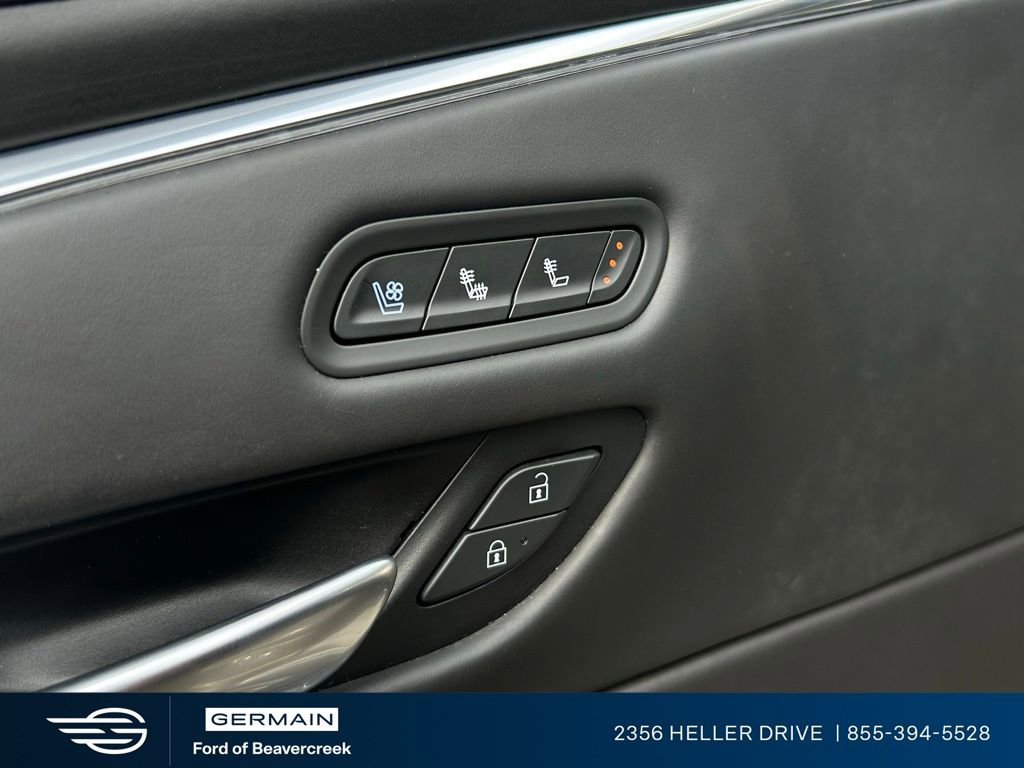 Used 2021 Cadillac Escalade ESV Sport Platinum w/ LPO, ONYX Package AWD/4WD image 18