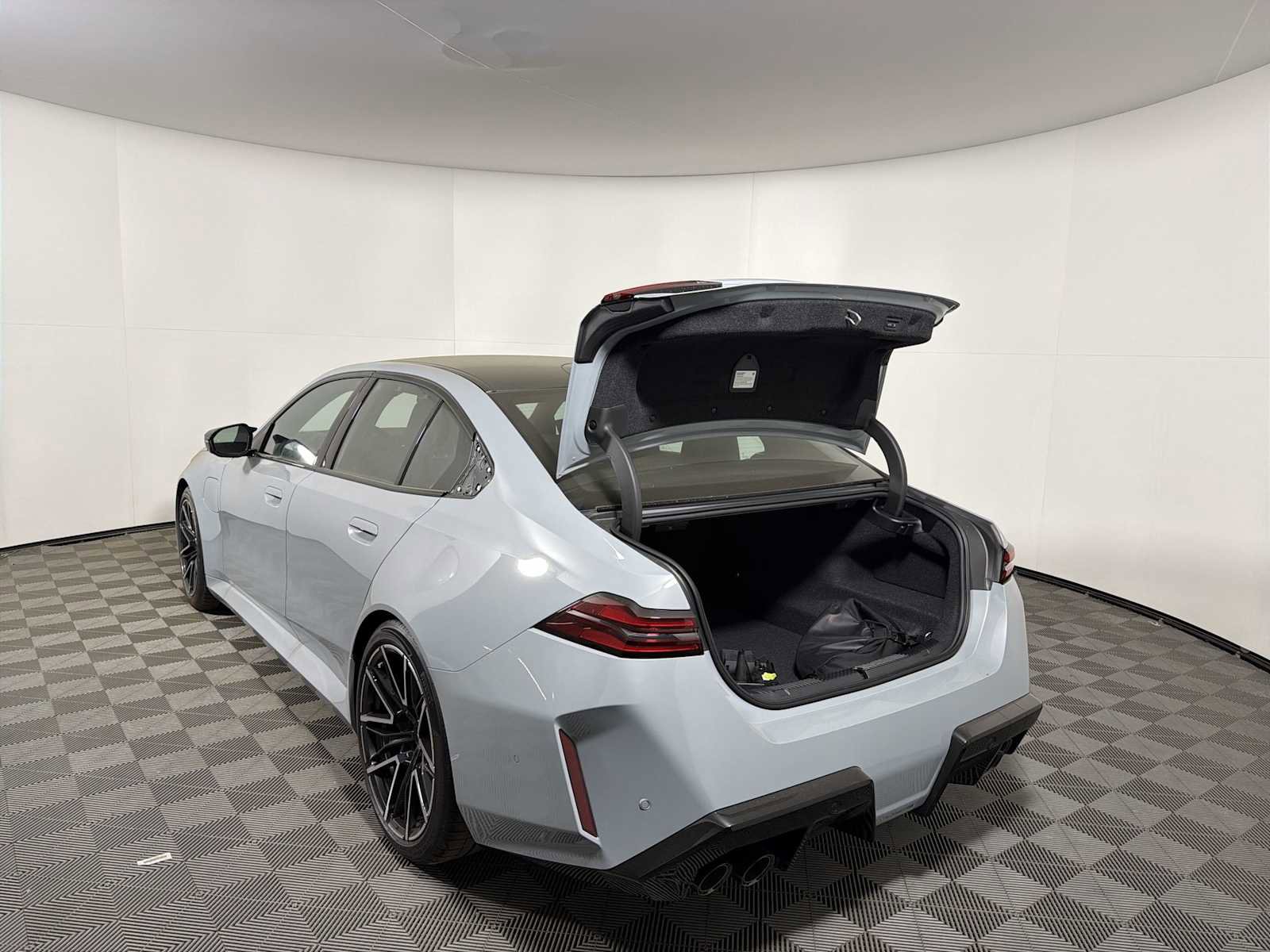 New 2026 BMW M5 w/ Executive Package AWD/4WD image 20