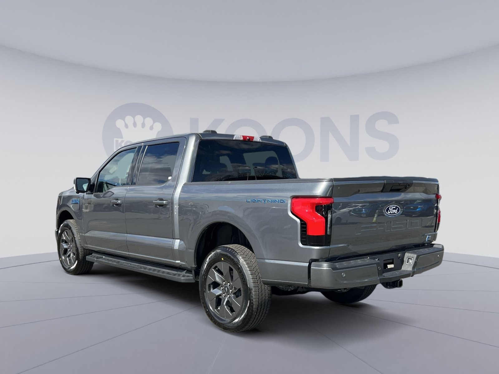 New 2025 Ford F150 Lightning Flash AWD/4WD image 4