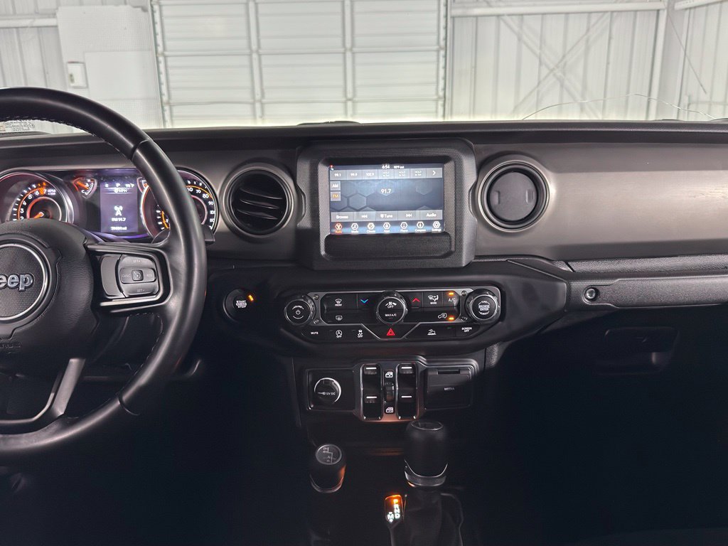 Used 2022 Jeep Gladiator Sport AWD/4WD image 41