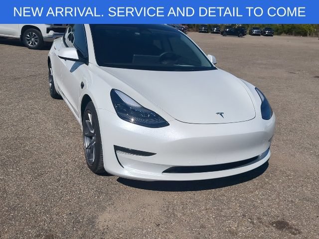 Used 2022 Tesla Model 3 Long Range AWD/4WD image 9