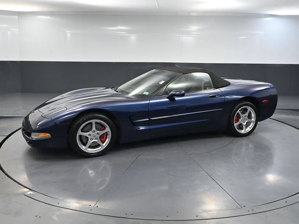 Used 2001 Chevrolet Corvette Convertible RWD image 8