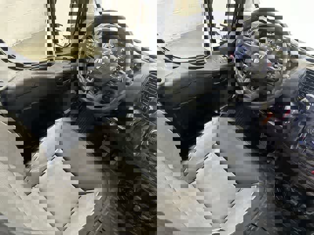 Used 2025 RAM ProMaster 2500 w/ Convenience Group image 12