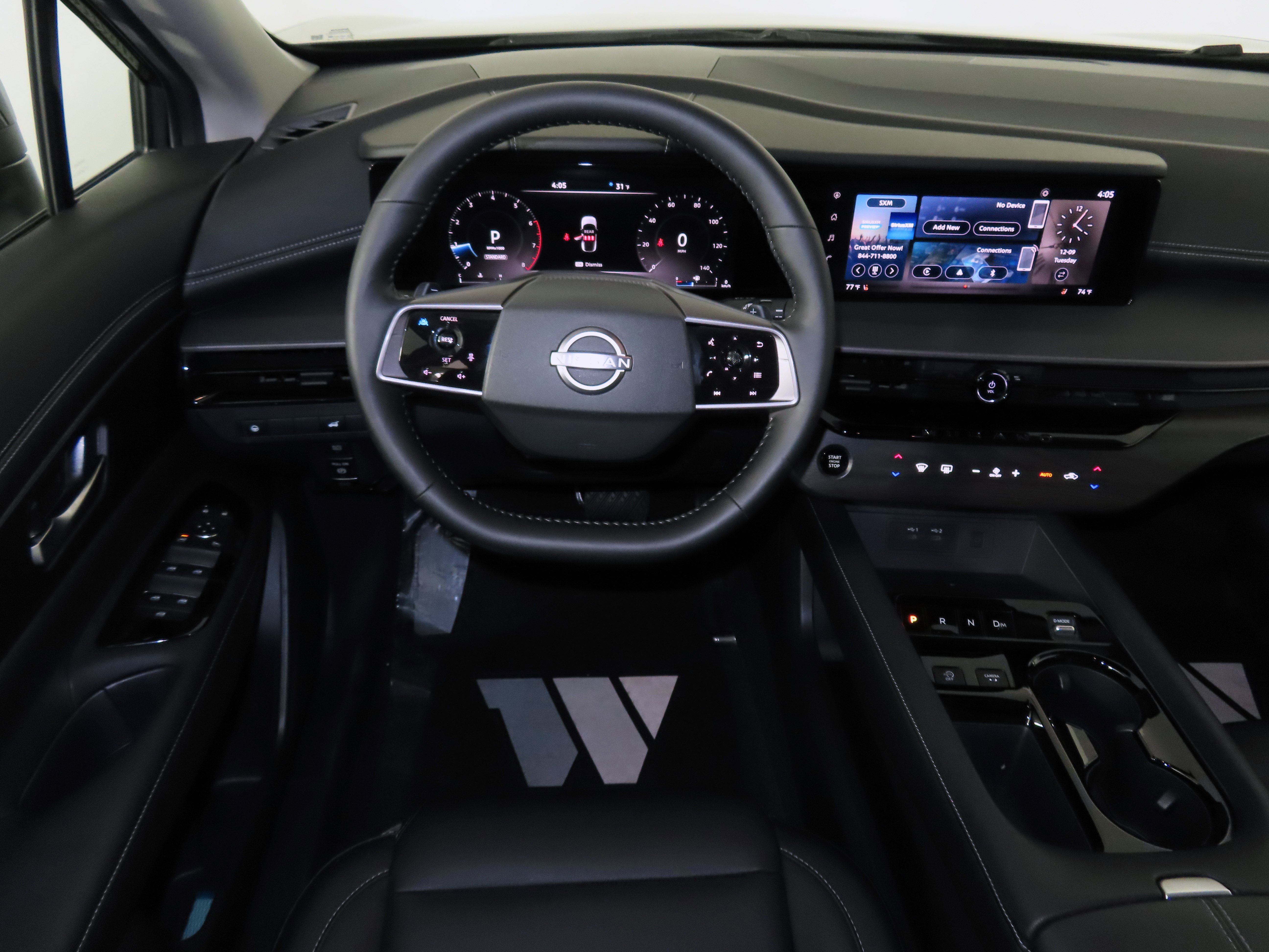 Certified 2025 Nissan Murano SV image 35