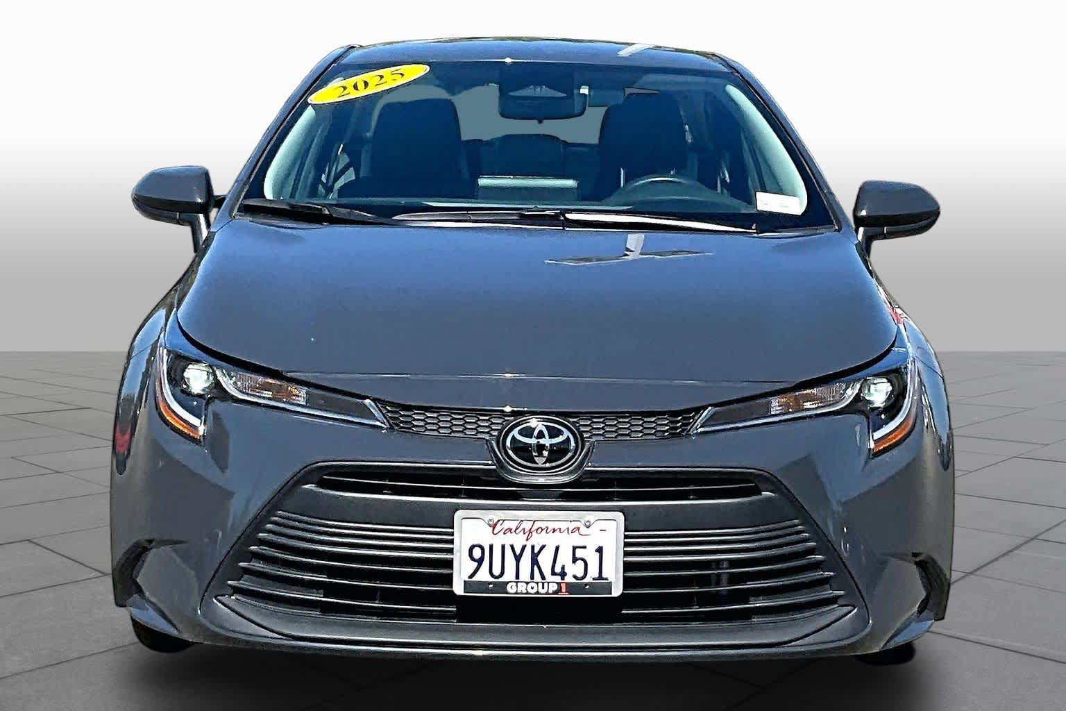 Certified 2025 Toyota Corolla LE FWD image 3